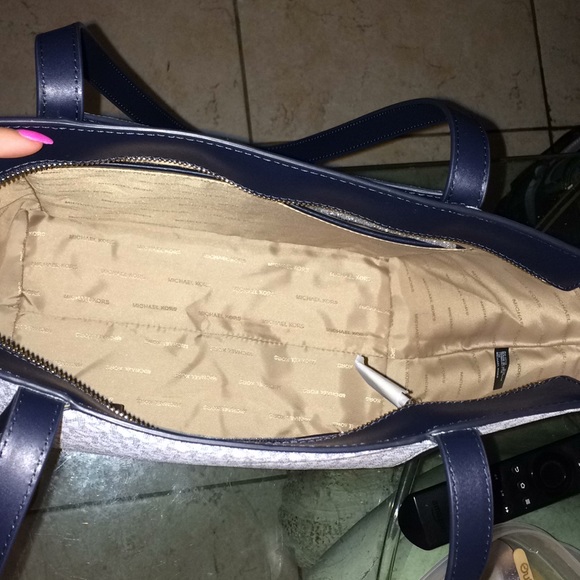 Michael kors purse and wallet set - Picture 5 of 7